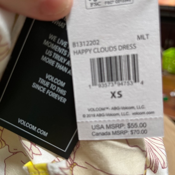 Volcom Happy Cloud Dress NWT - Picture 2 of 4